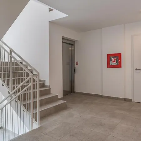 Enmari - Stylish Flat Near Center Apartman *