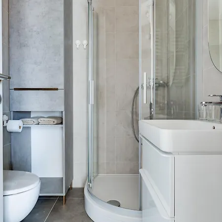 Enmari - Stylish Flat Near Center *