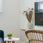 Enmari - Stylish Flat Near Center