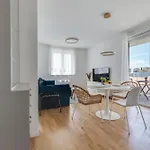 Lejlighed Enmari - Stylish Flat Near Center *