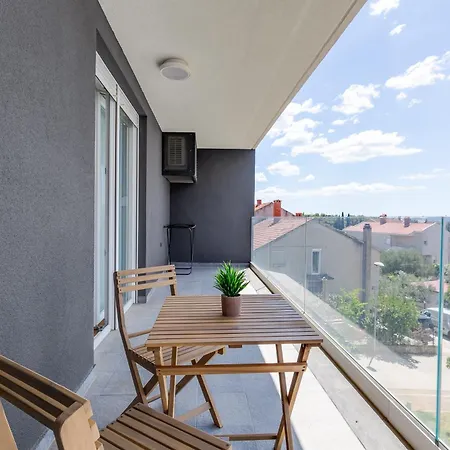 Апартаменты Enmari - Stylish Flat Near Center Задар