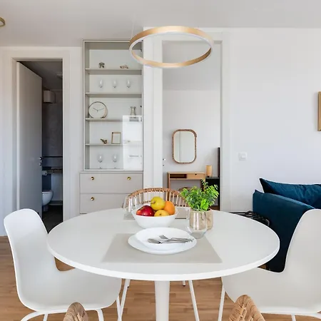 Enmari - Stylish Flat Near Center Апартаменты Задар
